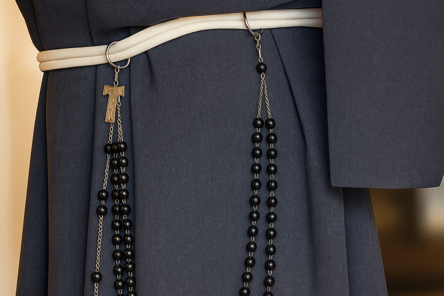 La Corona Franciscana (I): historia, estructura y espiritualidad de las Siete Alegrías de María