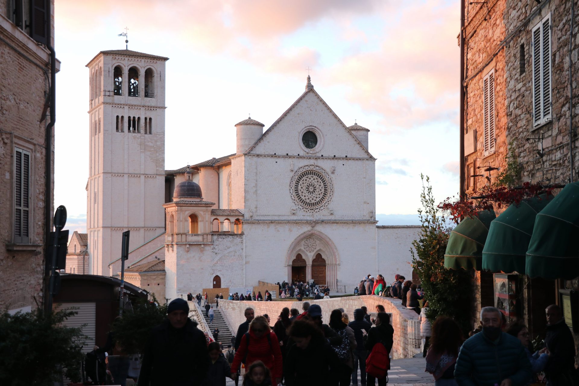 Ostensión mundial de 2026: sentido, preparación y simbolismo de un evento eclesial global