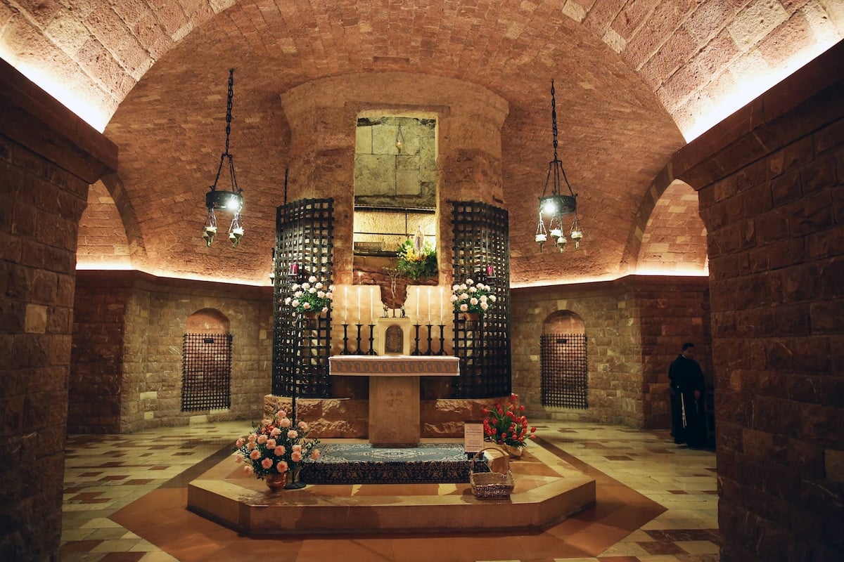 La custodia de las reliquias de Francisco: traslados, ocultamientos y hallazgos a lo largo de los siglos